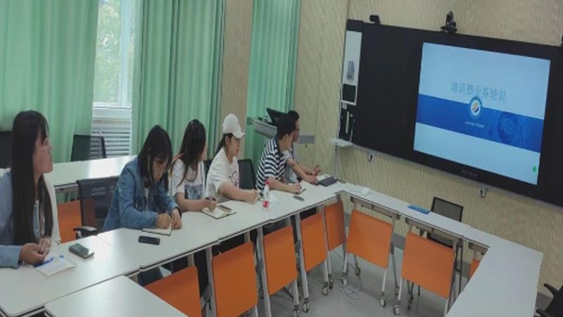 目前，市场上的少儿编程教材大致可以分为以下几类：