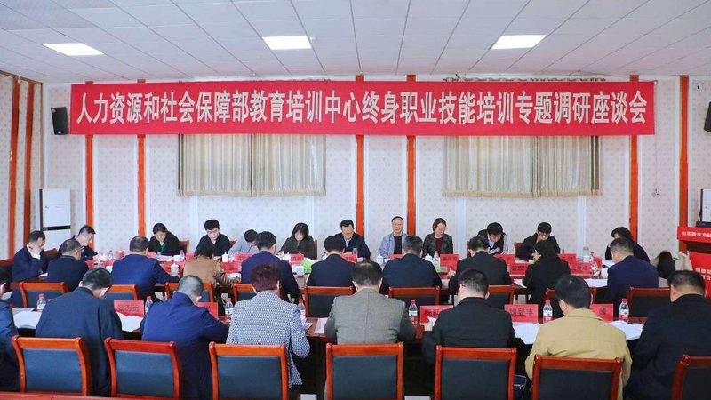 小标题：编程课程，不仅仅是代码的学习